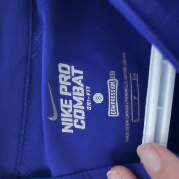 nike pro combat shirt - Picture 3 of 3